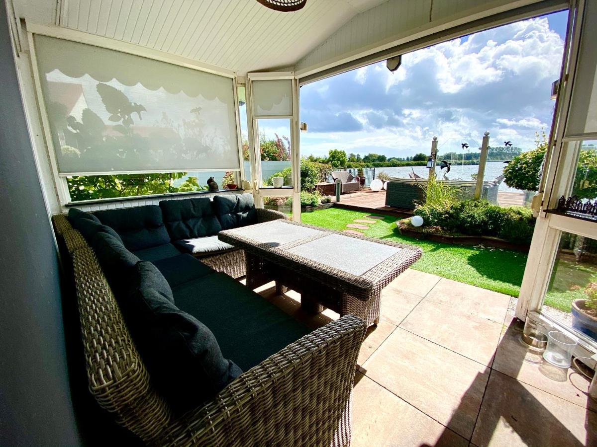 Ferienhaus Mit Wundervollem Seeblick Ferienpark Vislust Ijsselmeer Wervershoof ภายนอก รูปภาพ